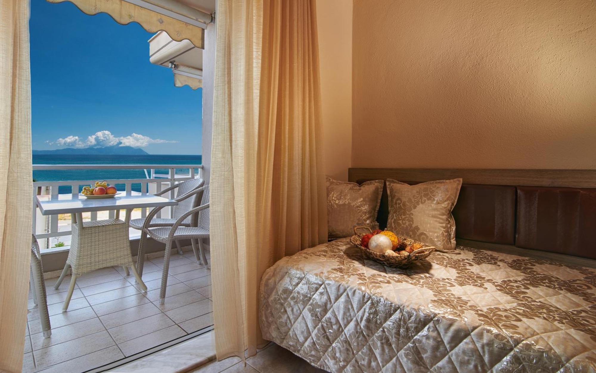 Hotel Sarti Beach Habitación foto