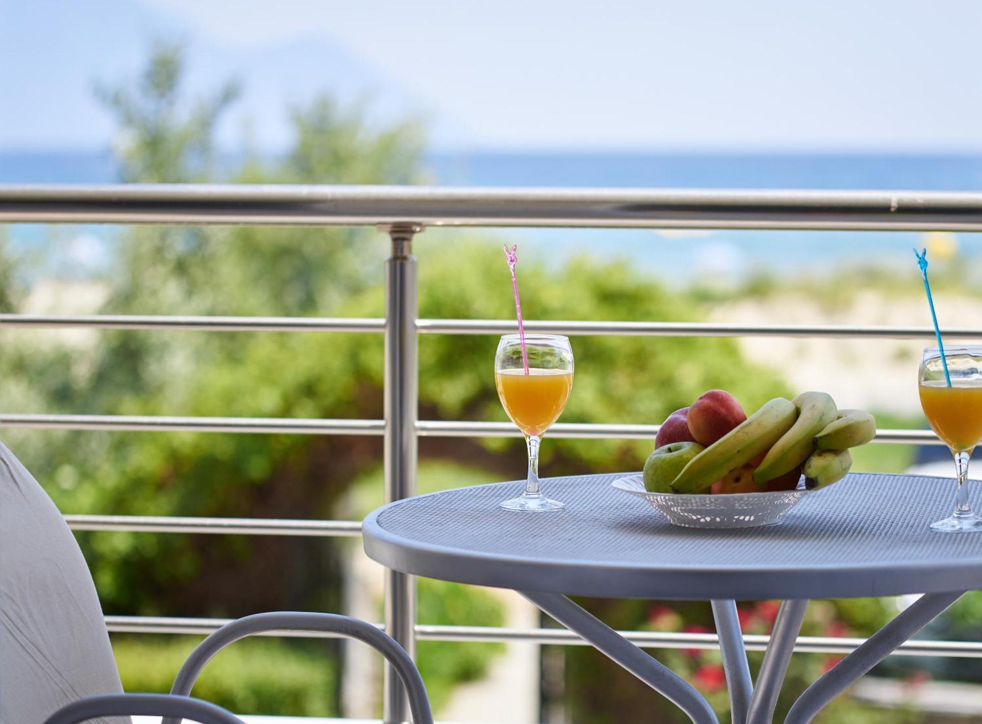 Hotel Sarti Beach Habitación foto